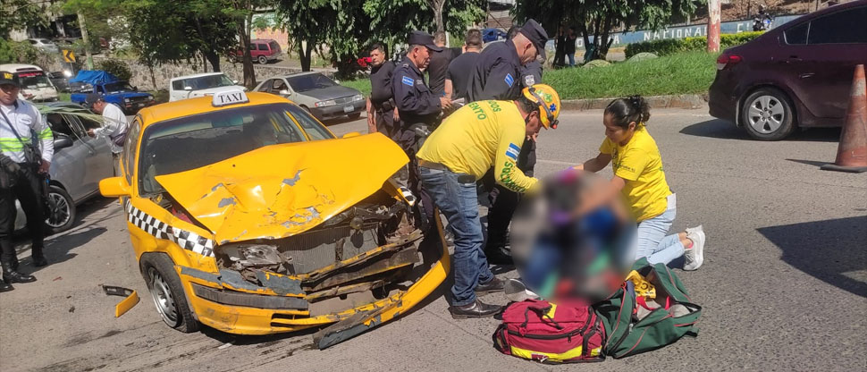 Triple accidente deja dos lesionados en carretera Troncal del Norte