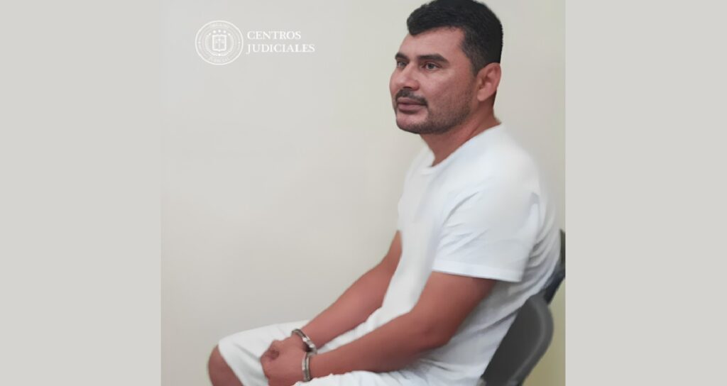Juez ordena tratamiento para dejar de beber a sujeto que ultrajó a su vecina en Soyapango