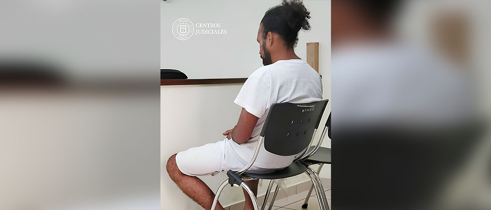 Sujeto enfrenta a la justicia por amenazar a una mujer con un tubo de hierro