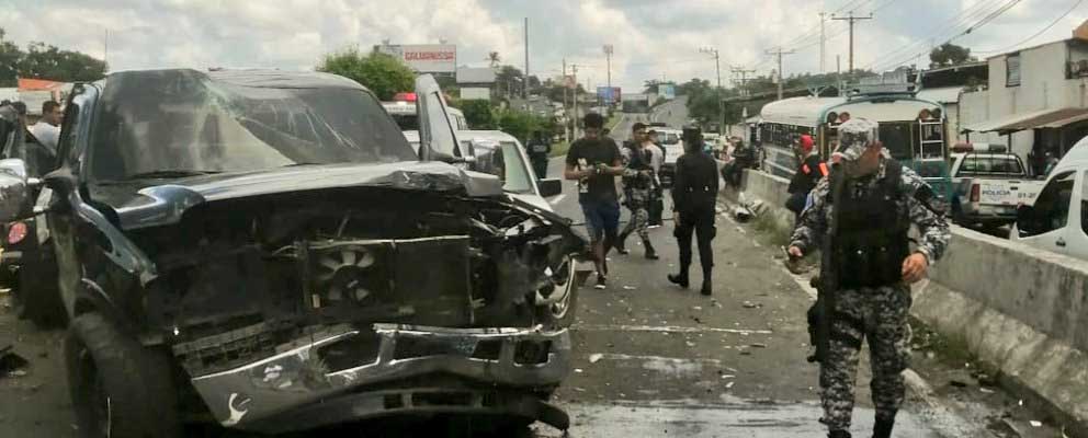 Reportan 7 lesionados por fuerte choque en San Martín