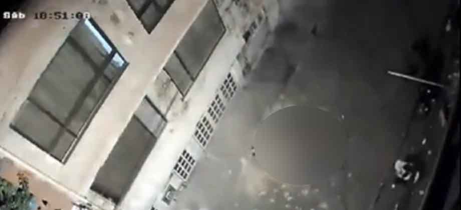 Pareja fallece al caer de terraza mientras discutían por celos en Colombia