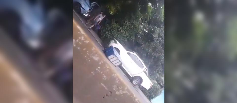 Conductor atropella a vendedor de carretón  y se da a la fuga