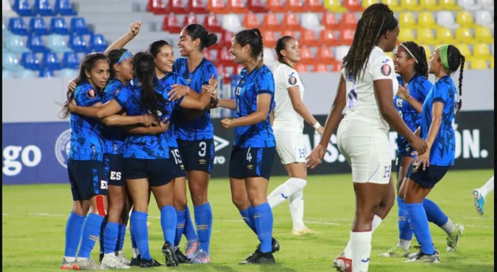 Selecta Femenina golea a Honduras y se acerca a la preliminar de Copa Oro 2024
