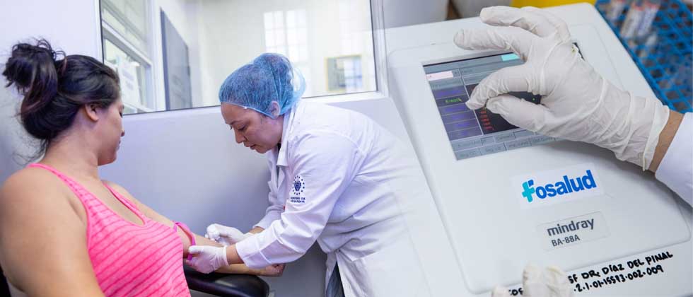 Habilitan laboratorios de Fosalud que beneficiarán a más de 200 mil personas
