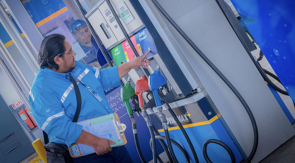 Sancionan a gasolineras que no habían aplicado reducción de precios en combustibles
