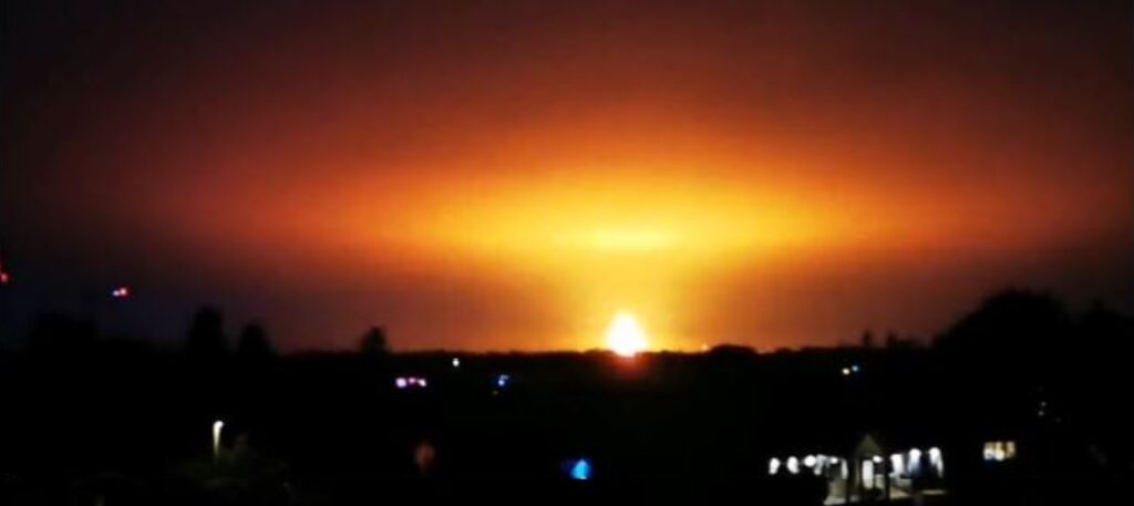 Captan una enorme explosión cerca de Oxford, Reino Unido