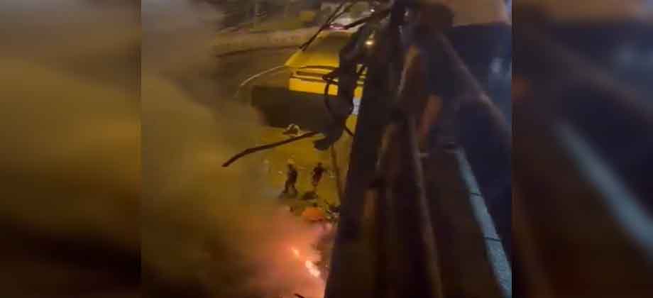21 personas fallecidas tras caer autobús en paso a desnivel en Italia