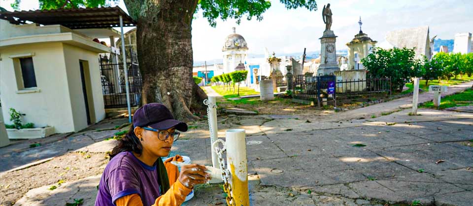 Alcaldía de San Salvador realiza obras de mantenimiento en cementerios previo al Día de los Difuntos