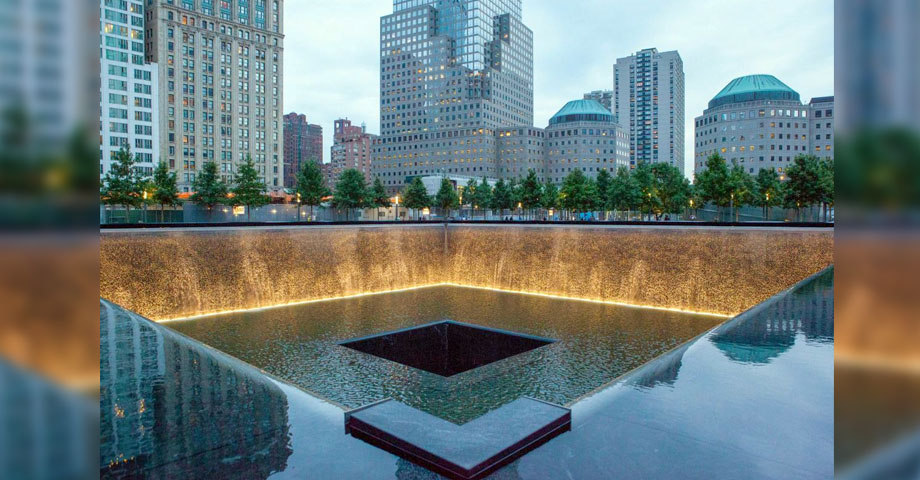 Familiar de víctima del 9/11 se lanza al memorial de la Torre Norte y sobrevive