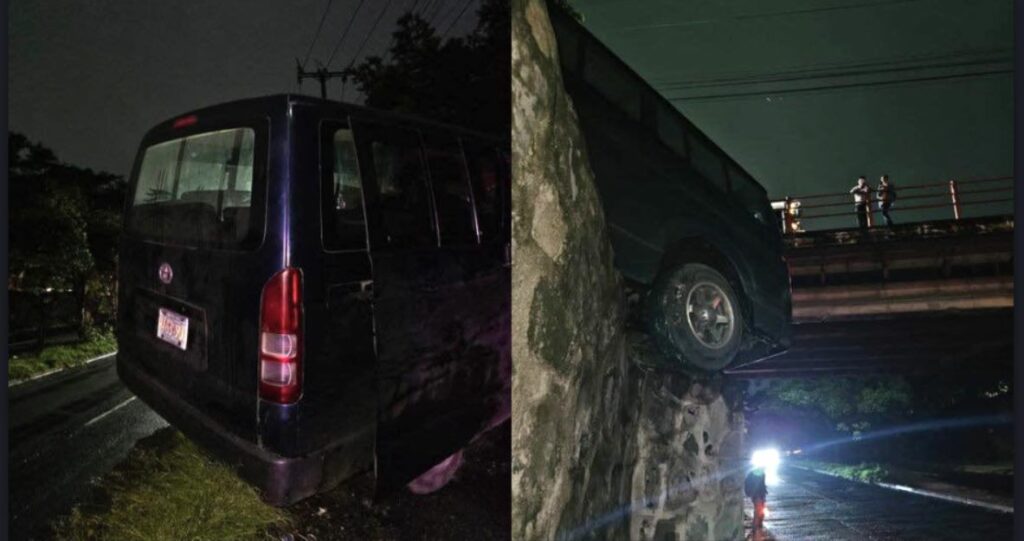 Conductor queda a punto de caer de un puente sobre la carretera de Oro