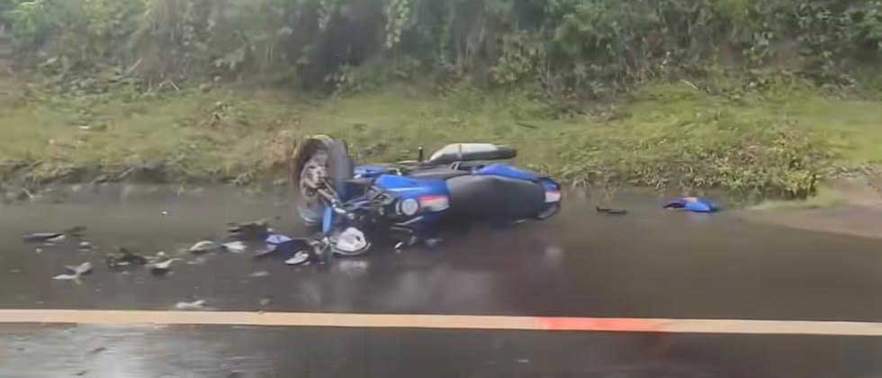 Joven motociclista fallece tras brutal choque en Usulután