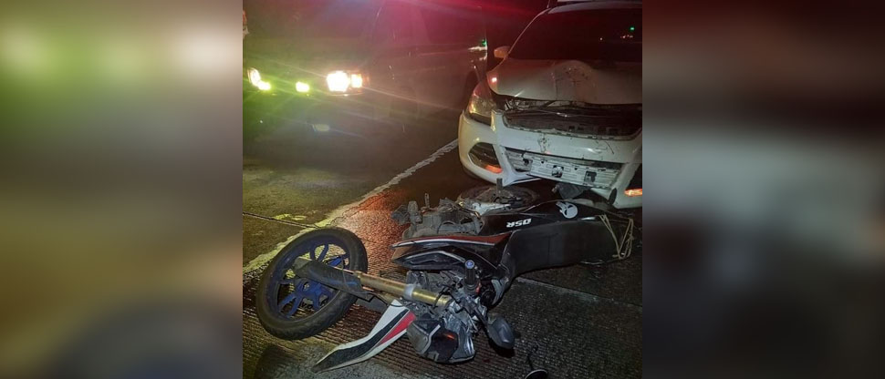 Motociclista fallece tras chocar contra un vehículo en bulevar Monseñor Romero