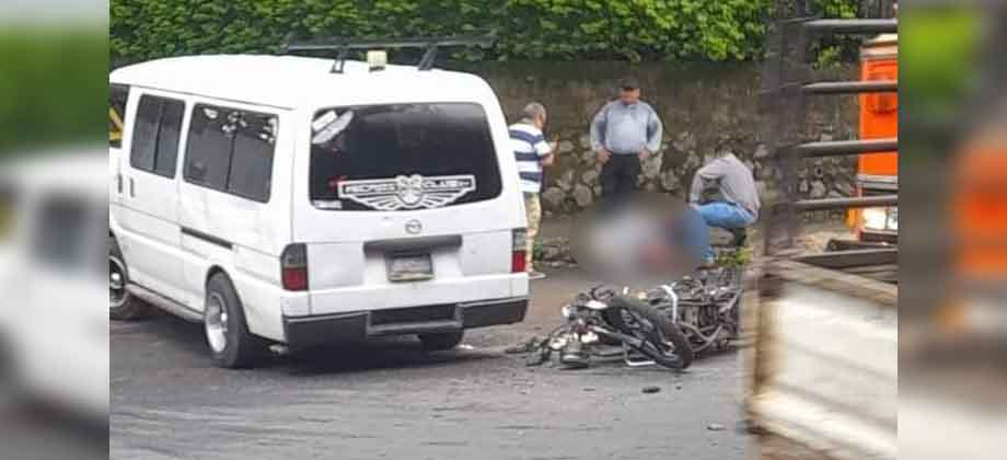 Reportan motociclista lesionado en accidente de tránsito en Mejicanos