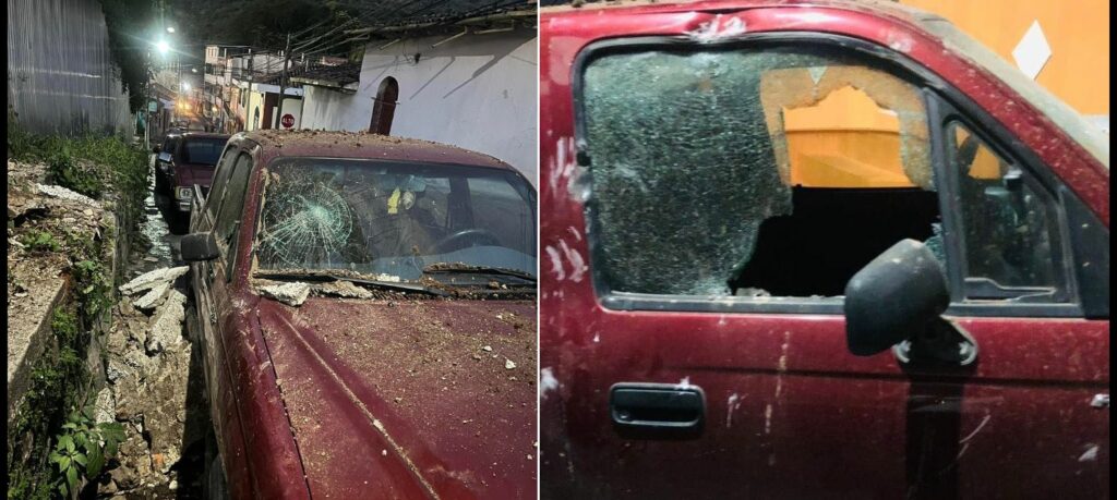 Pared cae sobre vehículo estacionado en Chalatenango mientras sus dueños estaban en misa