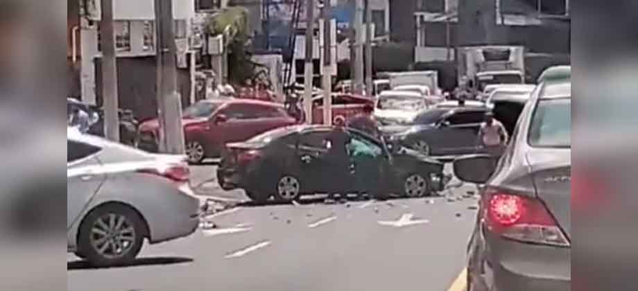 Reportan fuerte accidente de tránsito en calle el Mirador