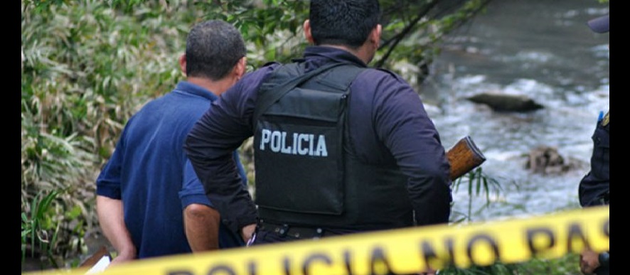 Recuperan el cuerpo de joven que perdió la vida mientras pescaba en poza de Sonsonate