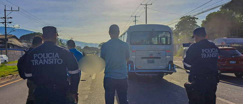 Motociclista que manejaba a excesiva velocidad fallece en grave choque en Lourdes