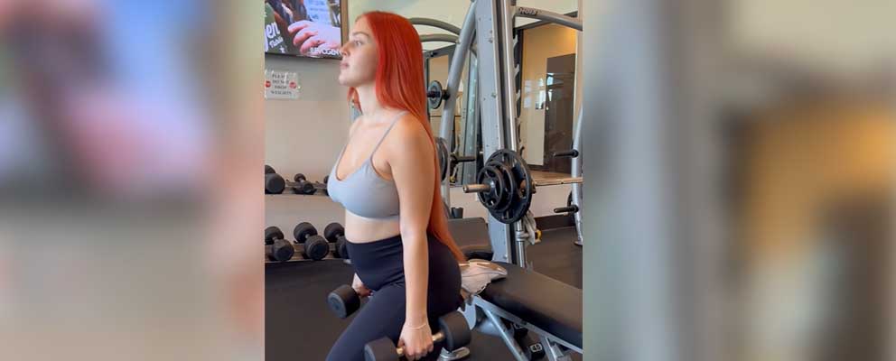 Nicolle Figueroa realiza rutina de ejercicios estando embarazada