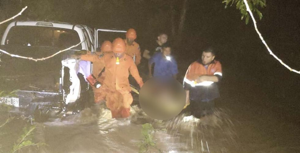 FOTOS: Así fue el rescate de los cuerpos de las víctimas en quebrada Los Loros, San Miguel