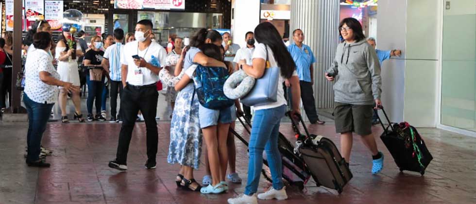 Aeropuerto de El Salvador registra más de 3.4 millones de pasajeros atendidos en lo que va del año