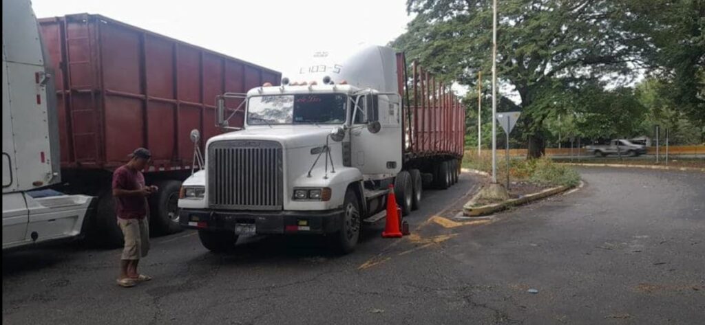 Transportistas que trabajaran durante la zafra deberán someter sus unidades a revisión