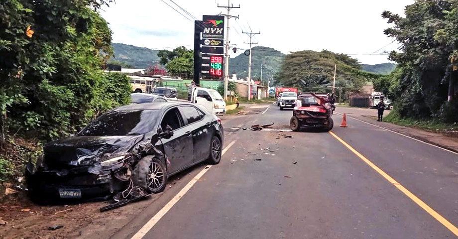 Se reporta accidente en carretera de San Vicente a Zacatecoluca