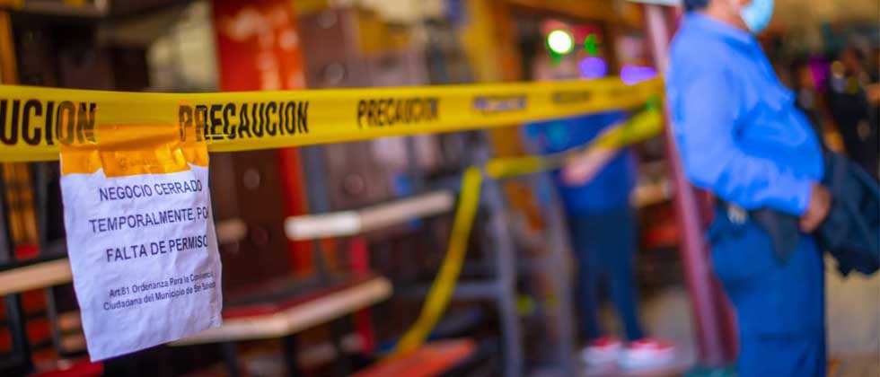 Cierran más de 15 «chupaderos» que funcionaban sin permisos