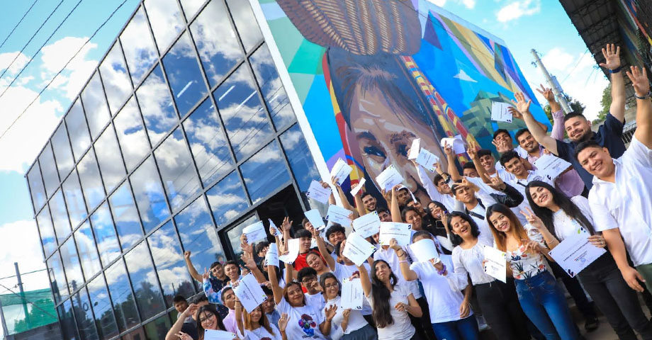 Clausuran programa de formación, “Juventudes con Éxito en el CUBO Emanuel”, en Santa Ana