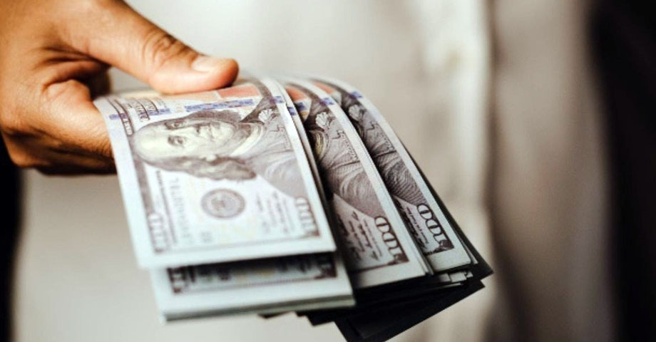 Estafador es obligado a devolver dinero a víctima para no ir a prisión