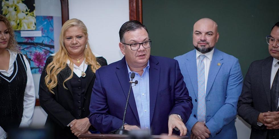 Connacionales podrán ingresar obsequios valorados hasta en $3,000 libre de impuestos durante época navideña