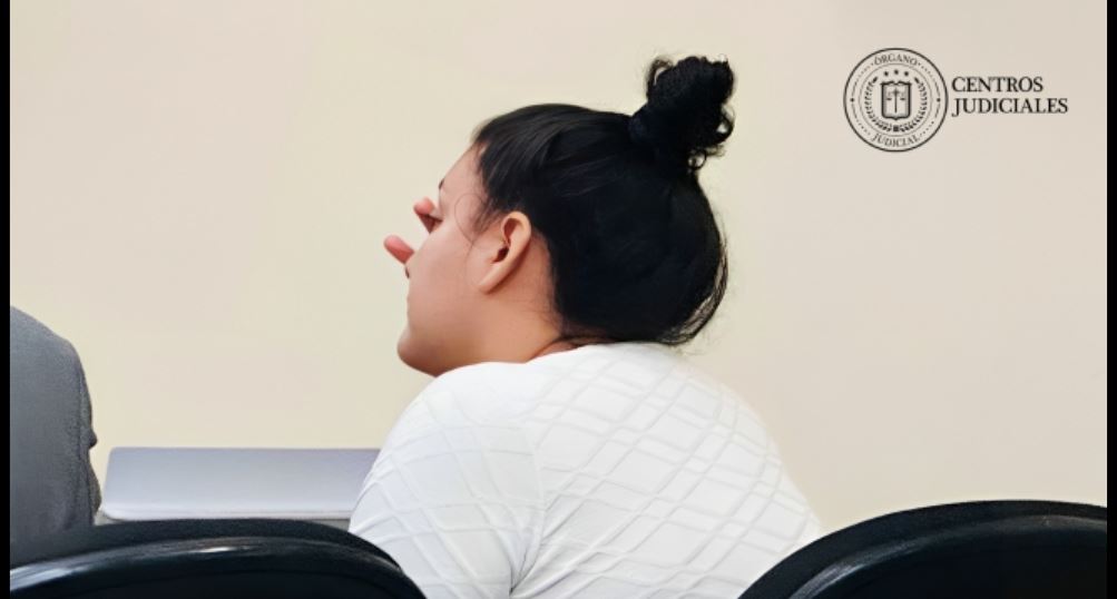 Procesan a mujer por caso de estafa por maletas y devuelve $3,300 a una víctima