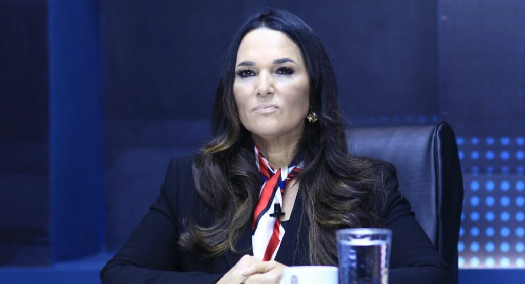 Hilcia Bonilla afirma que ARENA gobernó desde los 80 el país y se preocupaba por los salvadoreños