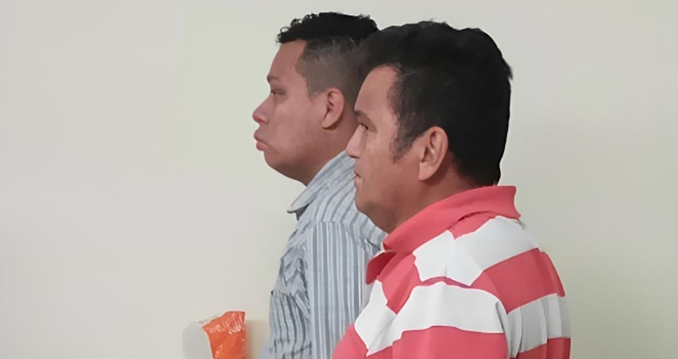 Sujetos acusados de estafa acuerdan regresar dinero a víctima en cuotas mensuales