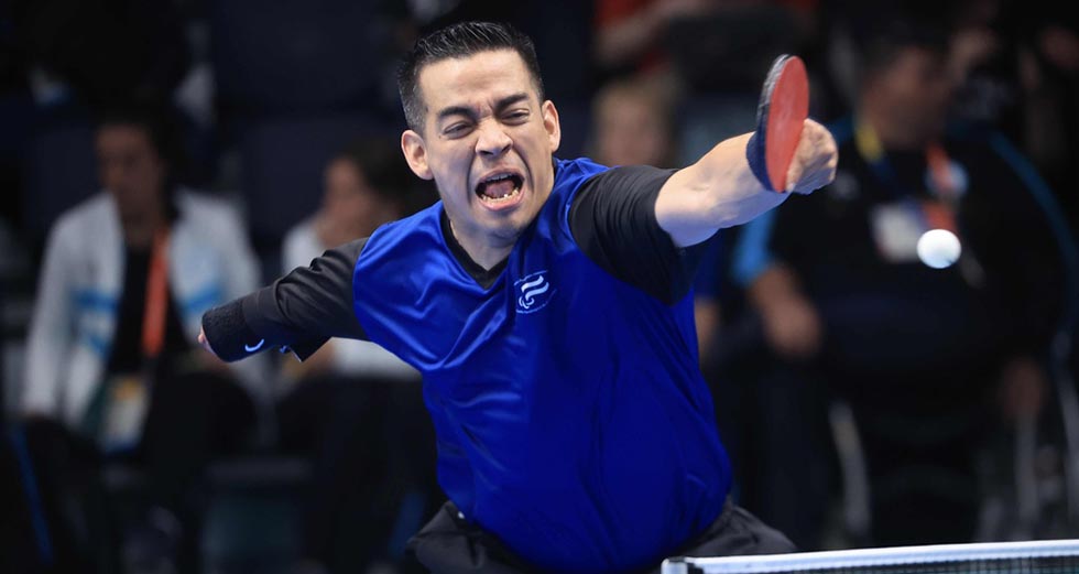 Paratenimesista Melvin Muñoz se acerca a la medalla en Santiago 2023