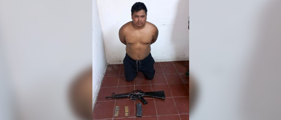 PNC captura a pandillero armado que se escondía en Tonacatepeque