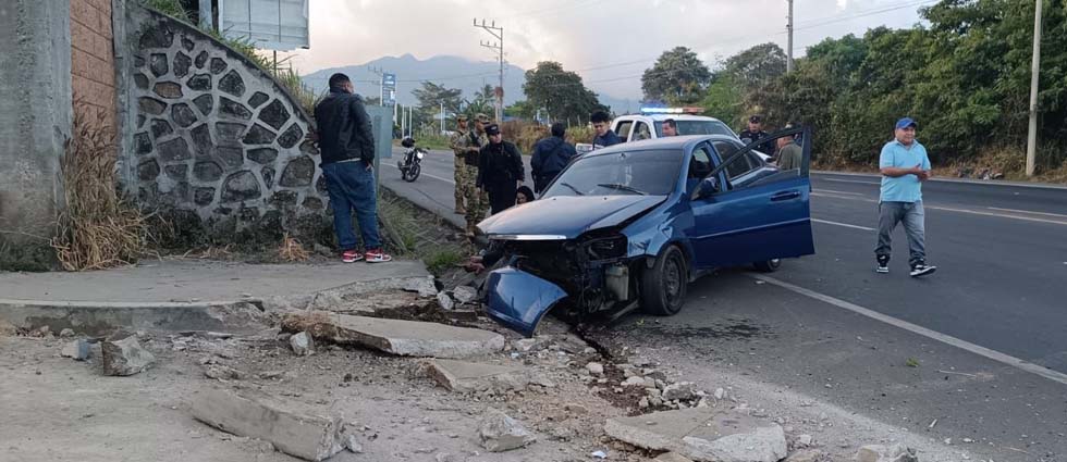 Tres lesionados tras accidente en la carretera Panamericana