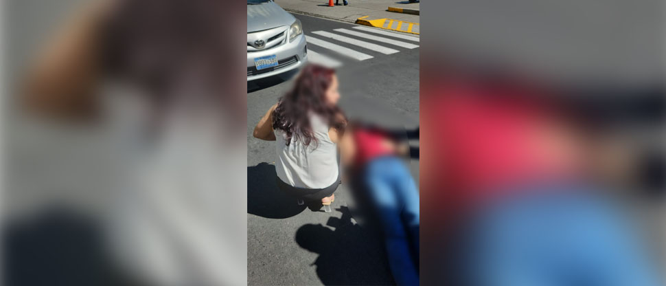 Atropellan a mujer en salida de estacionamiento de popular centro comercial capitalino