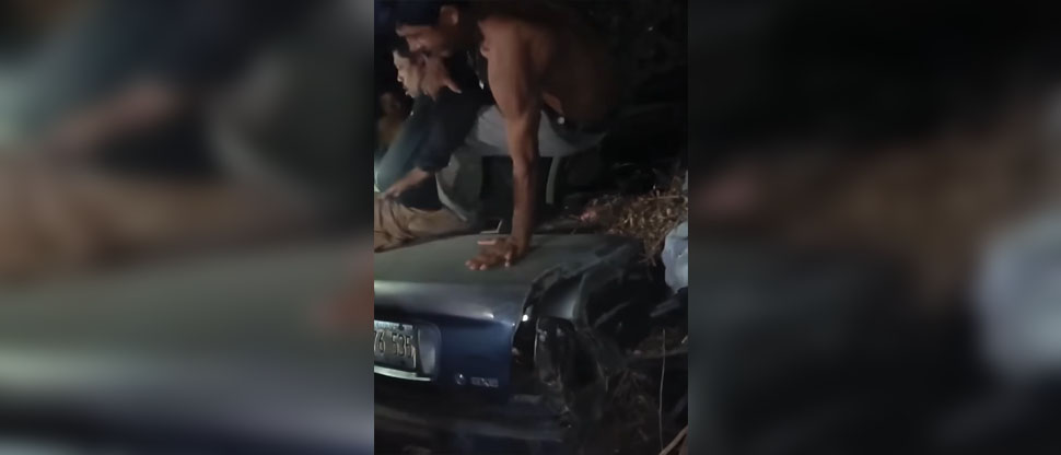 Automovilista “bolo” se estrella contra pupusería en la carretera Troncal del Norte