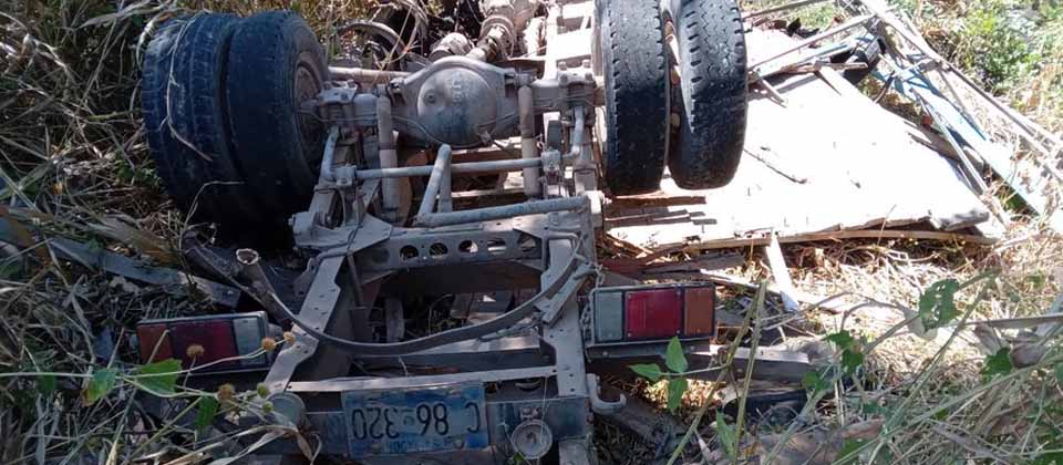 Conductor fallece en choque tras sufrir un problema de salud