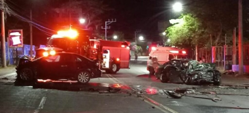 Tras una invasión de carril, conductor pierde la vida en fuerte choque en San Miguel