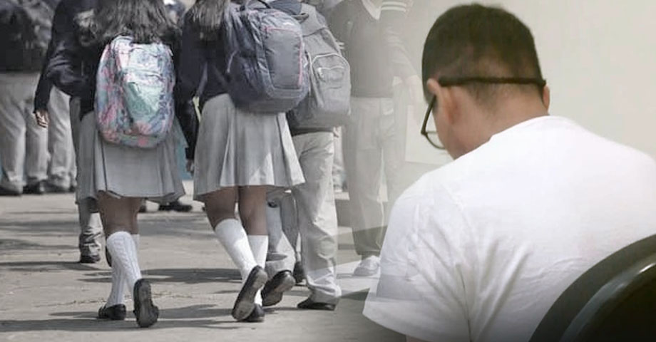 Mandan a prisión a profesor que tocó inapropiadamente a una estudiante