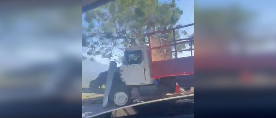 Hombre y mujer pierden la vida al ser atropellados por un camión en Cuscatlán