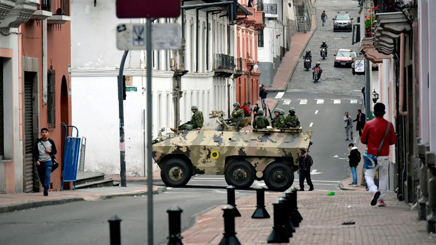 Al menos 10 muertos tras ola de violencia en Ecuador
