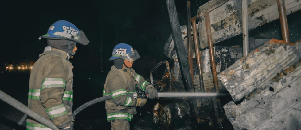 Camión se incendia sobre el bulevar Constitución