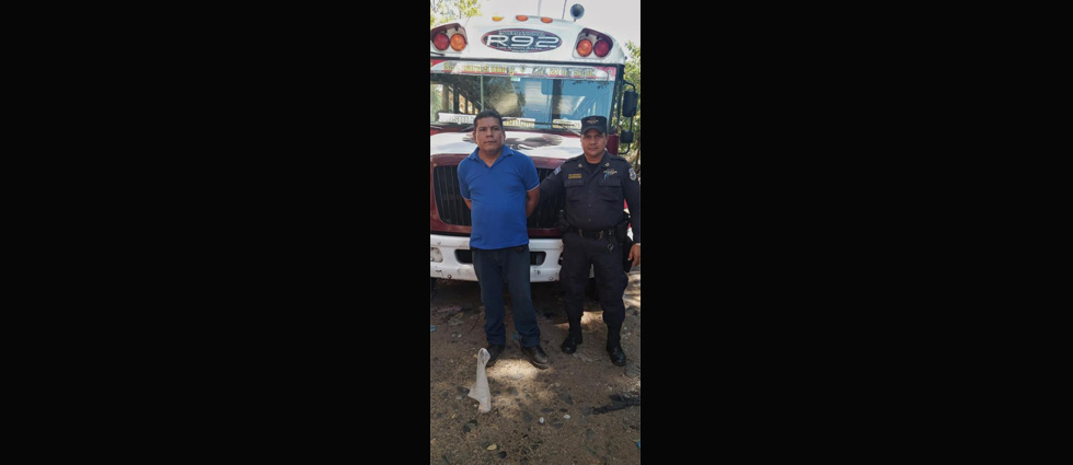 Capturan a motorista que amenazó a un vendedor luego que este le reclamó por poner en peligro la vida de una niña