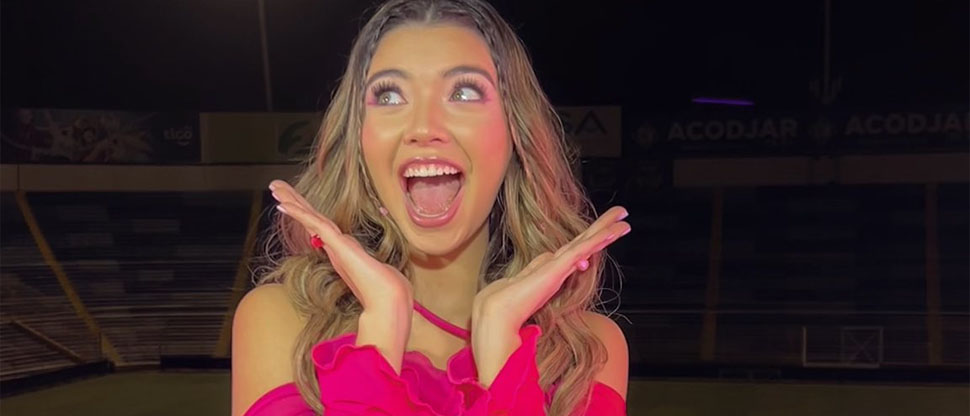 Analu Dada ensaya su interpretación del himno nacional previo al partido Inter Miami vs La Selecta