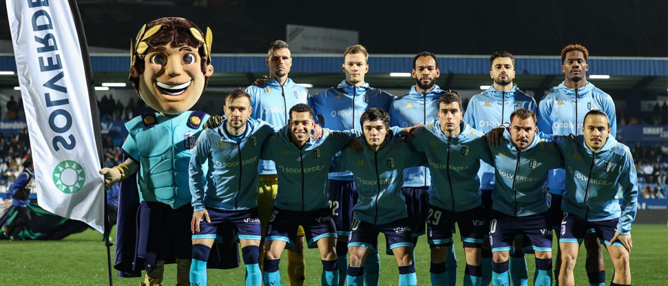 El equipo del ex DT de La Selecta vuelve a caer por goleada y de local