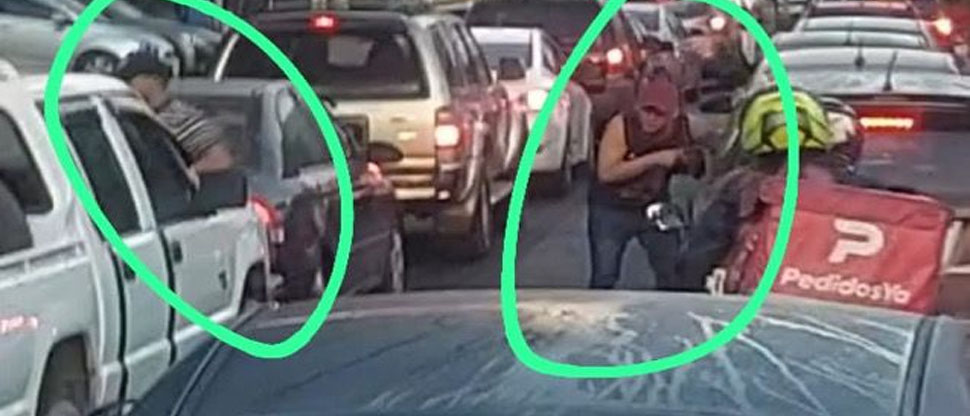 Denuncian a ladrones que asaltan a punta de pistola a automovilistas en la 75 avenida norte