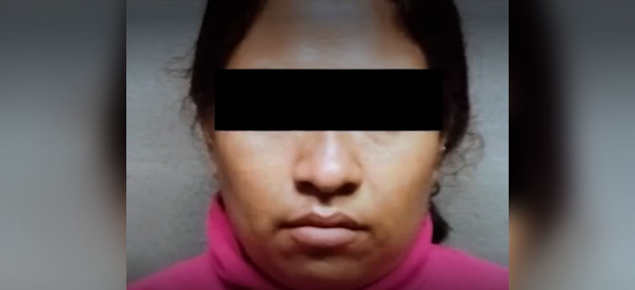 Mujer es expuesta por tener amarrado a su esposo en el patio en México