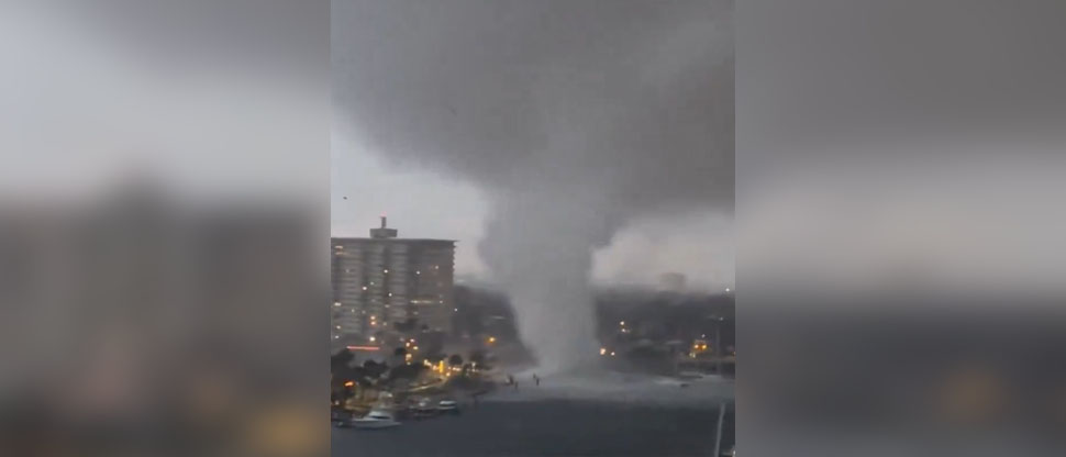 Captan impresionantes imágenes del instante cuando tornado toca tierra en Florida